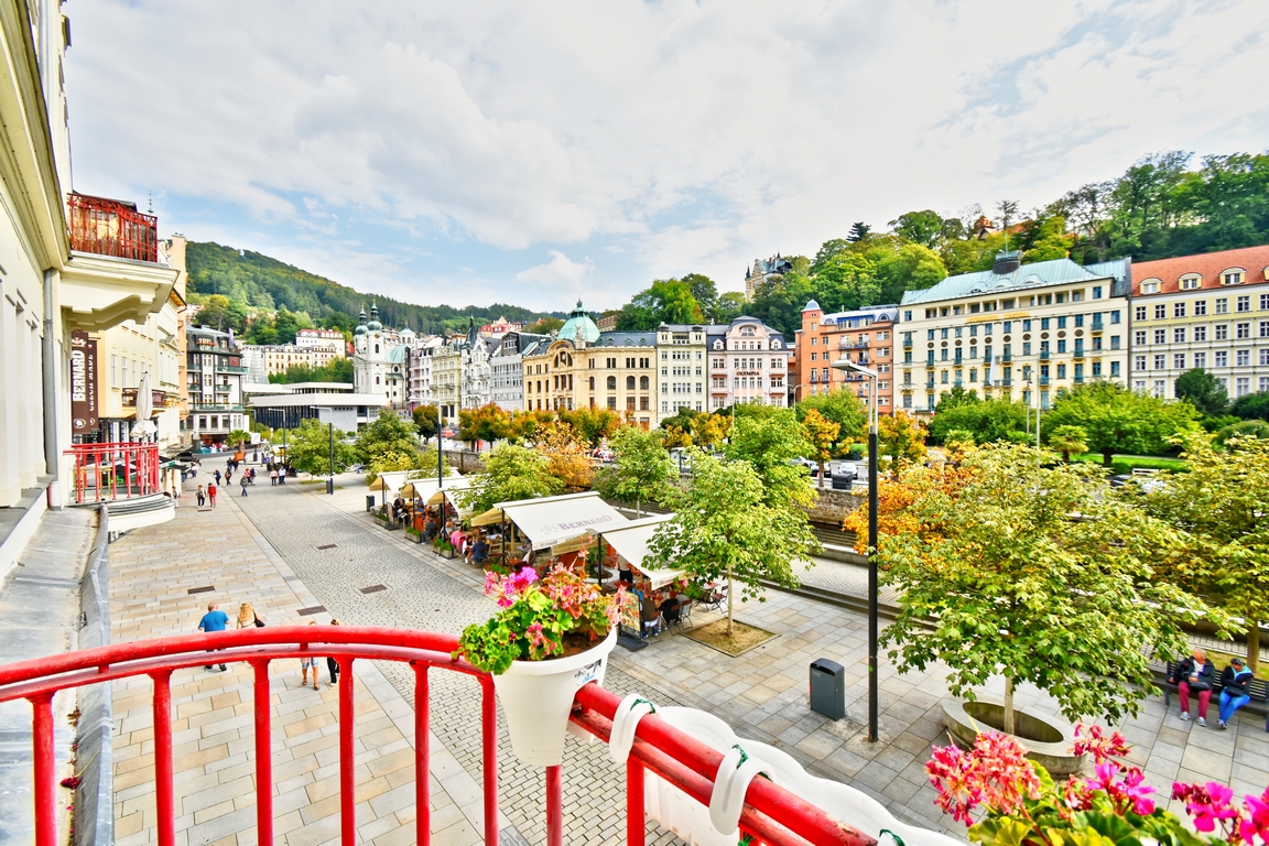 Karlsbad Promenade Apartment