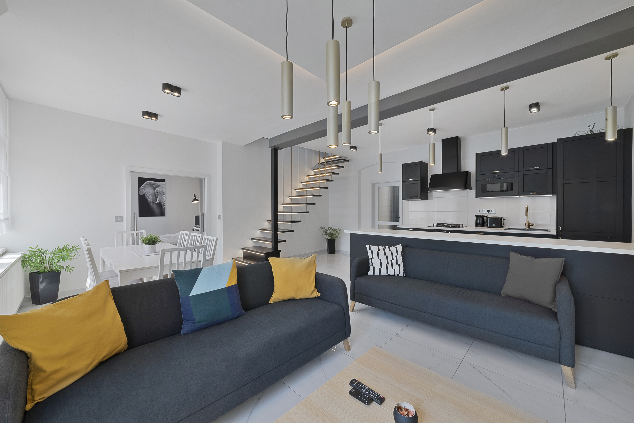 Boutique Apartment Owned by Emperor Peter The Great With 2 Balconies & Jacuzzi